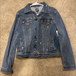 Medium GAP NWT Jean jacket (distressed)